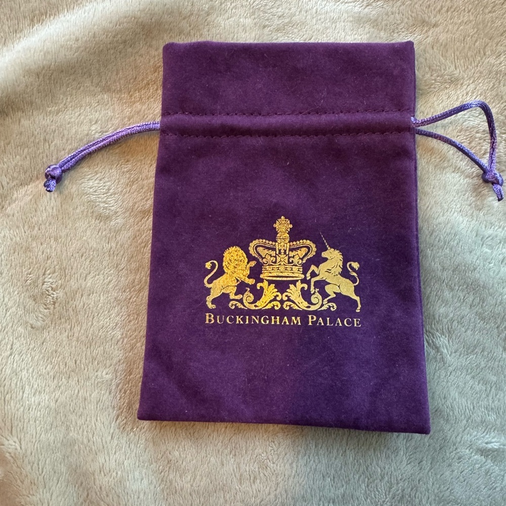 Buckingham Palace Purple Velvet Jewelry Pouch with Gold Emblem